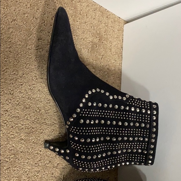 Sexy Saint Laurent studded black ankle boots - Picture 2 of 9